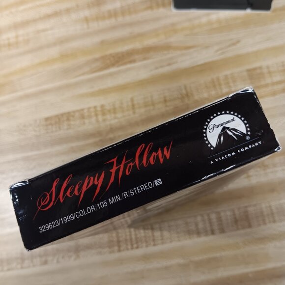 Sleepy Hollow VHS 1999 Tim Burton Gothic Supernatural Horror Johnny Depp Ricci - Picture 5 of 7